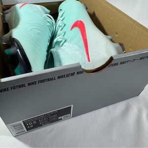 Nike Phantom GT 2 Elite FG Soccer Cleats in Mint and Pink